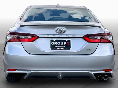 Used 2024 Toyota Camry SE FWD image 5