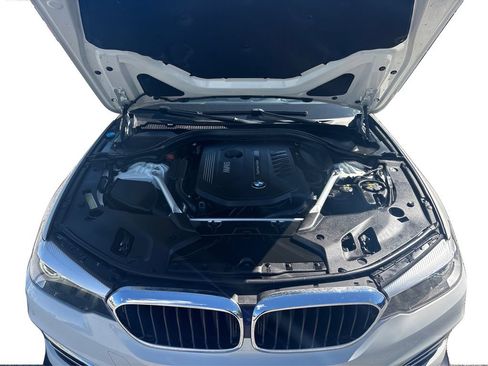 Used 2019 BMW 540i xDrive AWD/4WD image 25