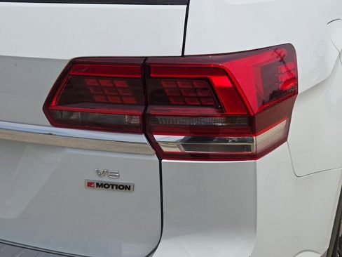 Used 2019 Volkswagen Atlas SEL Premium AWD/4WD image 12