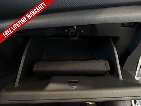 Used 2025 Nissan Kicks Play S FWD image 39
