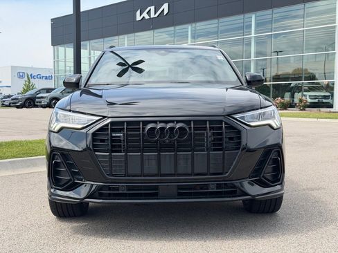 Used 2024 Audi Q3 2.0T Premium Plus AWD/4WD image 2