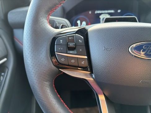 Used 2025 Ford Explorer ST image 9