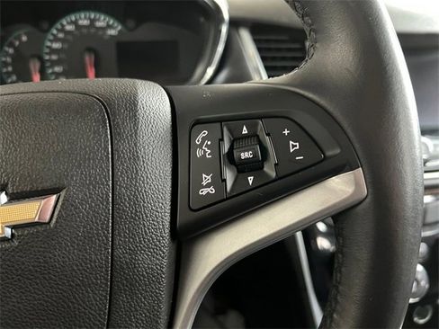 Used 2020 Chevrolet Trax Premier image 20