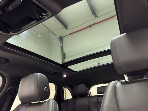 Used 2026 Land Rover Range Rover Velar S image 11