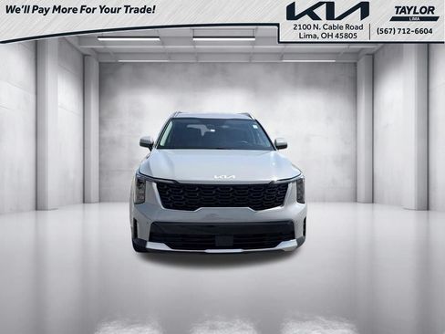 Used 2025 Kia Sorento S FWD image 4