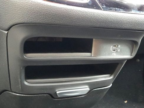 New 2026 Chrysler Pacifica Select image 29