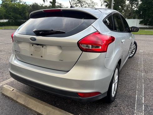 Used 2017 Ford Focus SE image 6