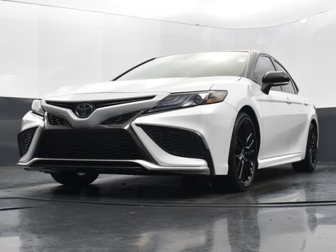 Used 2023 Toyota Camry XSE image 35