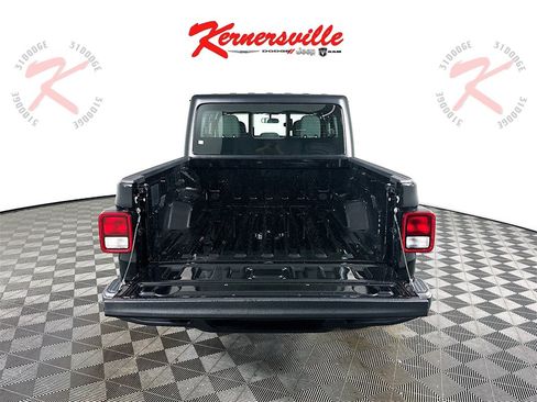 New 2026 Jeep Gladiator Sport image 16