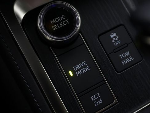 Used 2025 Lexus GX 550 image 29