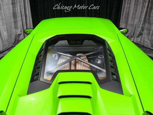Used 2018 Lamborghini Huracan Performante AWD/4WD image 36