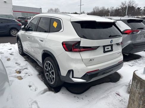 Used 2023 BMW X1 xDrive28i w/ Premium Package image 3