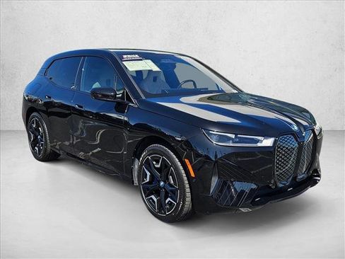 Certified 2025 BMW iX xDrive50 AWD/4WD image 3