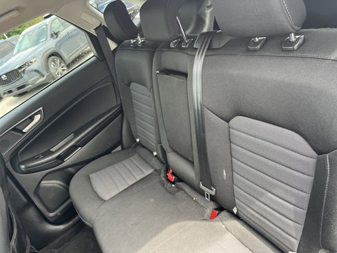 Used 2022 Ford Edge SE w/ Black Appearance Package AWD/4WD image 13
