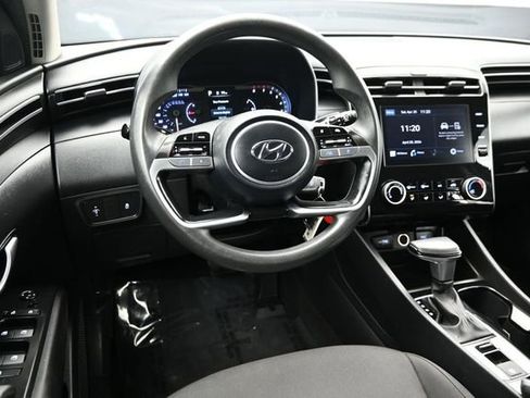 Used 2023 Hyundai Tucson SE FWD image 16
