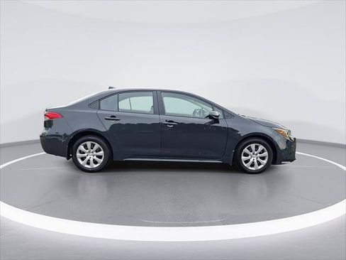 Used 2023 Toyota Corolla LE FWD image 3