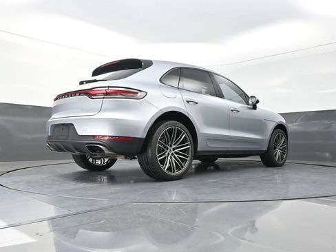 Used 2019 Porsche Macan AWD/4WD image 37