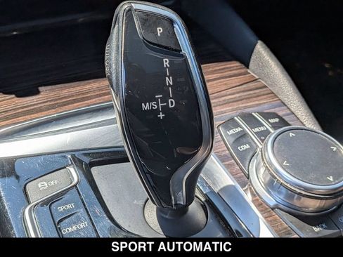 Used 2018 BMW 540i xDrive w/ Premium Package AWD/4WD image 8
