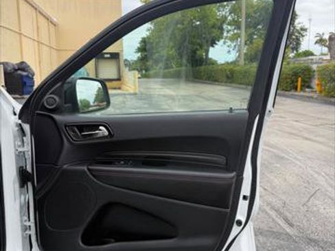 Used 2025 Dodge Durango GT RWD image 13