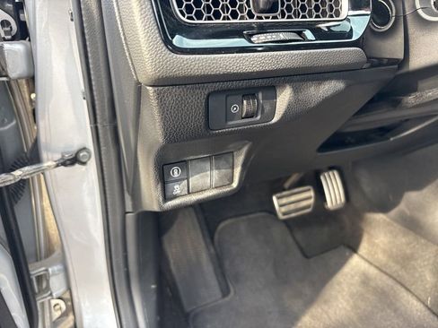 Used 2023 Honda Civic Sport image 16