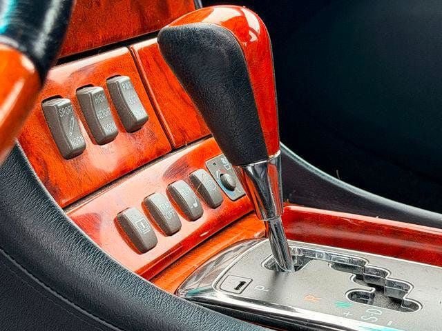 Used 2006 Lexus LS 430 RWD image 11