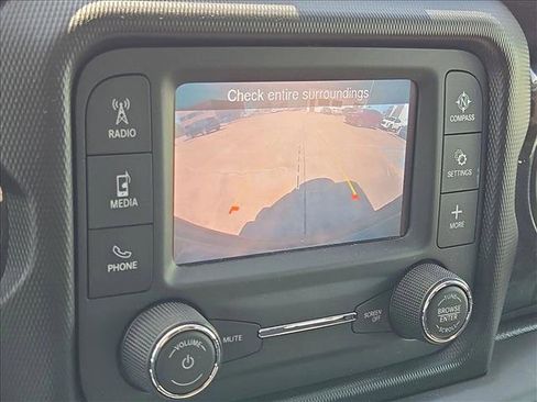 Used 2020 Jeep Wrangler Unlimited Sport image 13