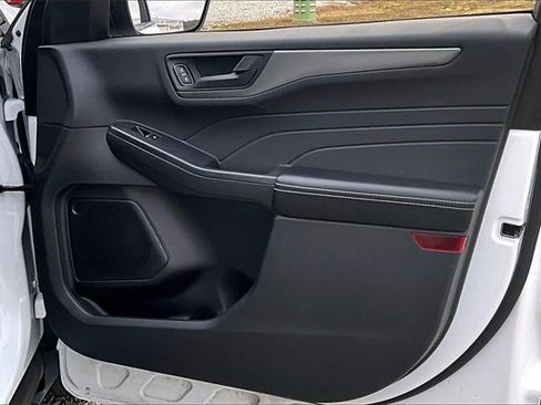 Used 2023 Ford Escape Active image 24