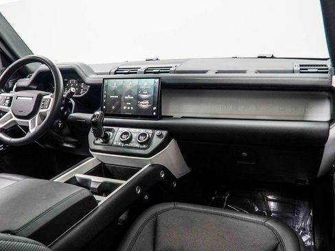 Used 2025 Land Rover Defender 110 S AWD/4WD image 19
