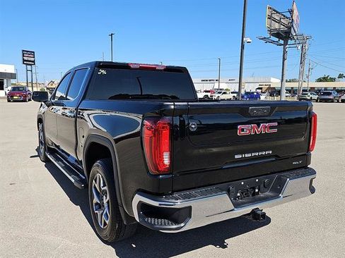 Used 2026 GMC Sierra 1500 SLT RWD image 3