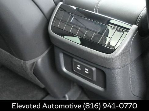 Certified 2026 INFINITI QX60 Luxe AWD/4WD image 11