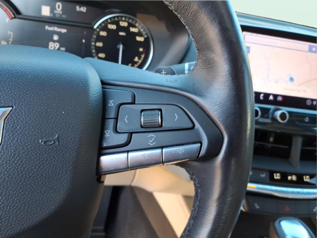 Used 2020 Cadillac CT4 Luxury w/ Sun And Sound Package RWD image 26