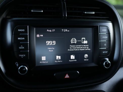 Used 2020 Kia Soul GT-Line w/ GT 2.0L Power Sunroof Package FWD image 13