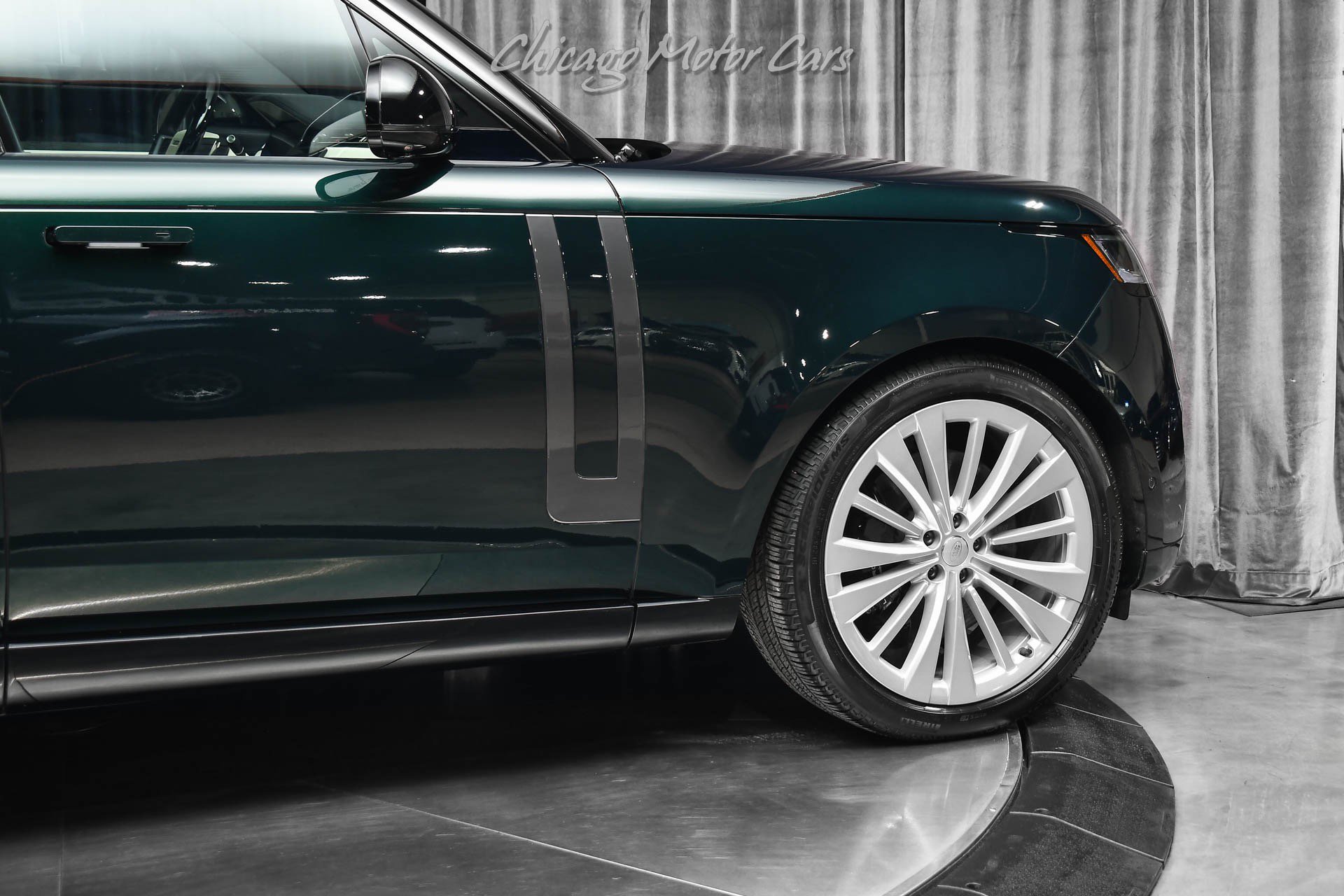 Used 2025 Land Rover Range Rover Long Wheelbase SE AWD/4WD image 53