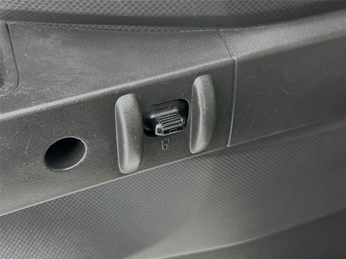 Used 2010 Jeep Wrangler Unlimited Sport image 16