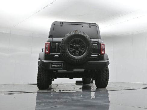 Certified 2025 Ford Bronco Badlands AWD/4WD image 51