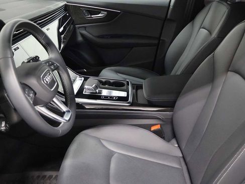 Used 2025 Audi Q8 Premium Plus w/ Premium Plus Package image 5