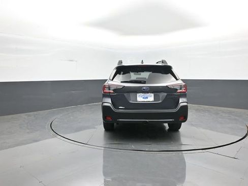 Used 2023 Subaru Outback Onyx Edition XT AWD/4WD image 6