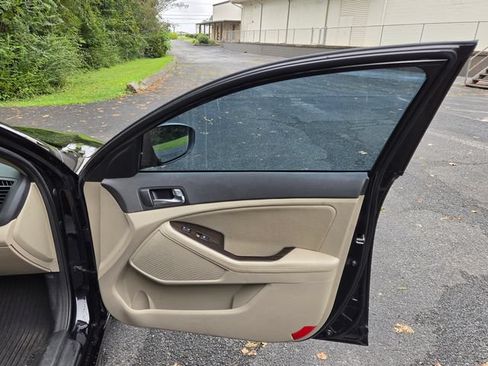 Used 2014 Kia Optima EX FWD image 19
