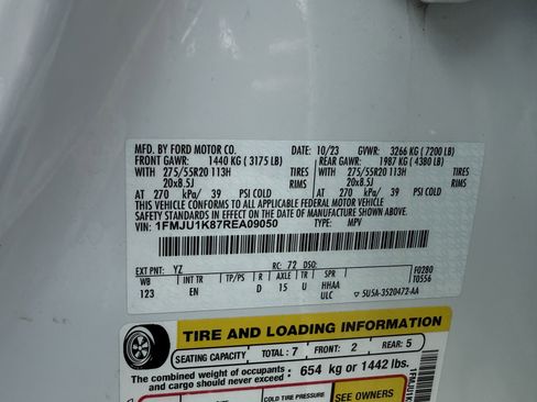 Used 2024 Ford Expedition Limited image 28