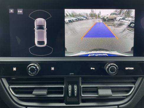 Used 2022 Porsche Macan image 28