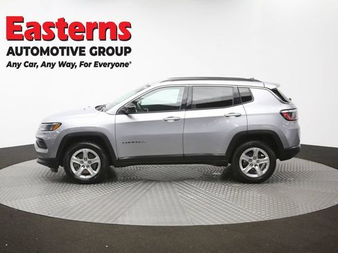 Used 2024 Jeep Compass Latitude AWD/4WD image 56