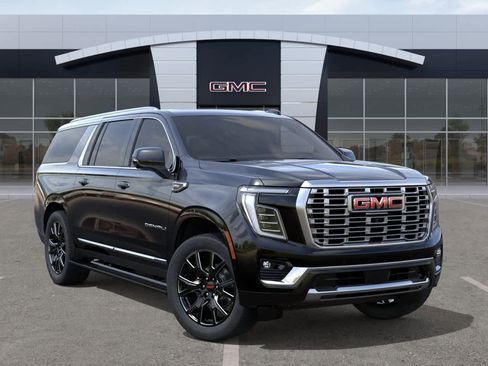 New 2026 GMC Yukon XL Denali w/ Denali Reserve Package AWD/4WD image 7