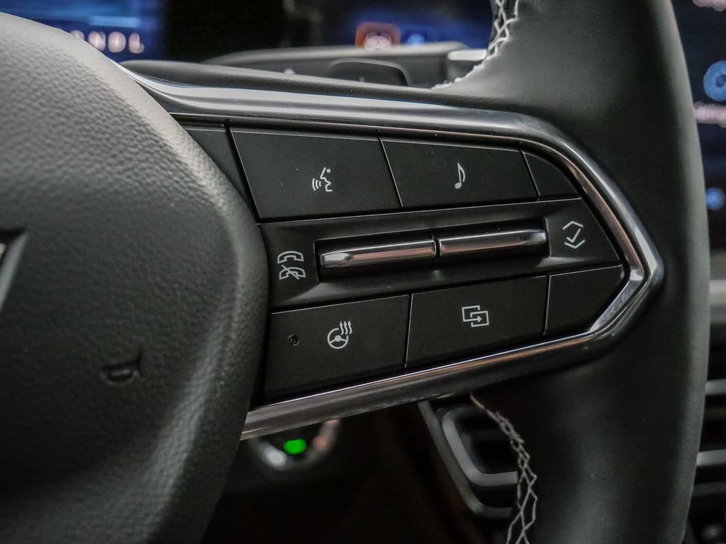 New 2027 Chevrolet Traverse LT w/ Driver Confidence Package FWD image 41