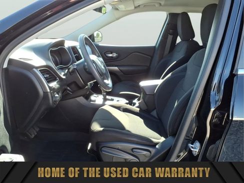 Used 2019 Jeep Cherokee Latitude w/ Popular Appearance Group AWD/4WD image 15