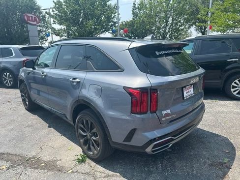 Used 2023 Kia Sorento SX AWD/4WD image 6