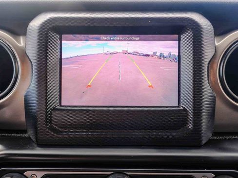 Used 2020 Jeep Wrangler Unlimited Sport AWD/4WD image 24