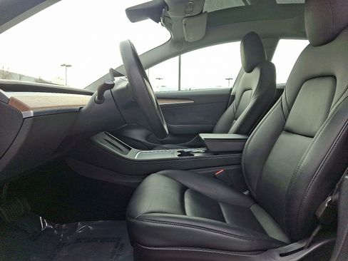 Used 2022 Tesla Model 3 image 13