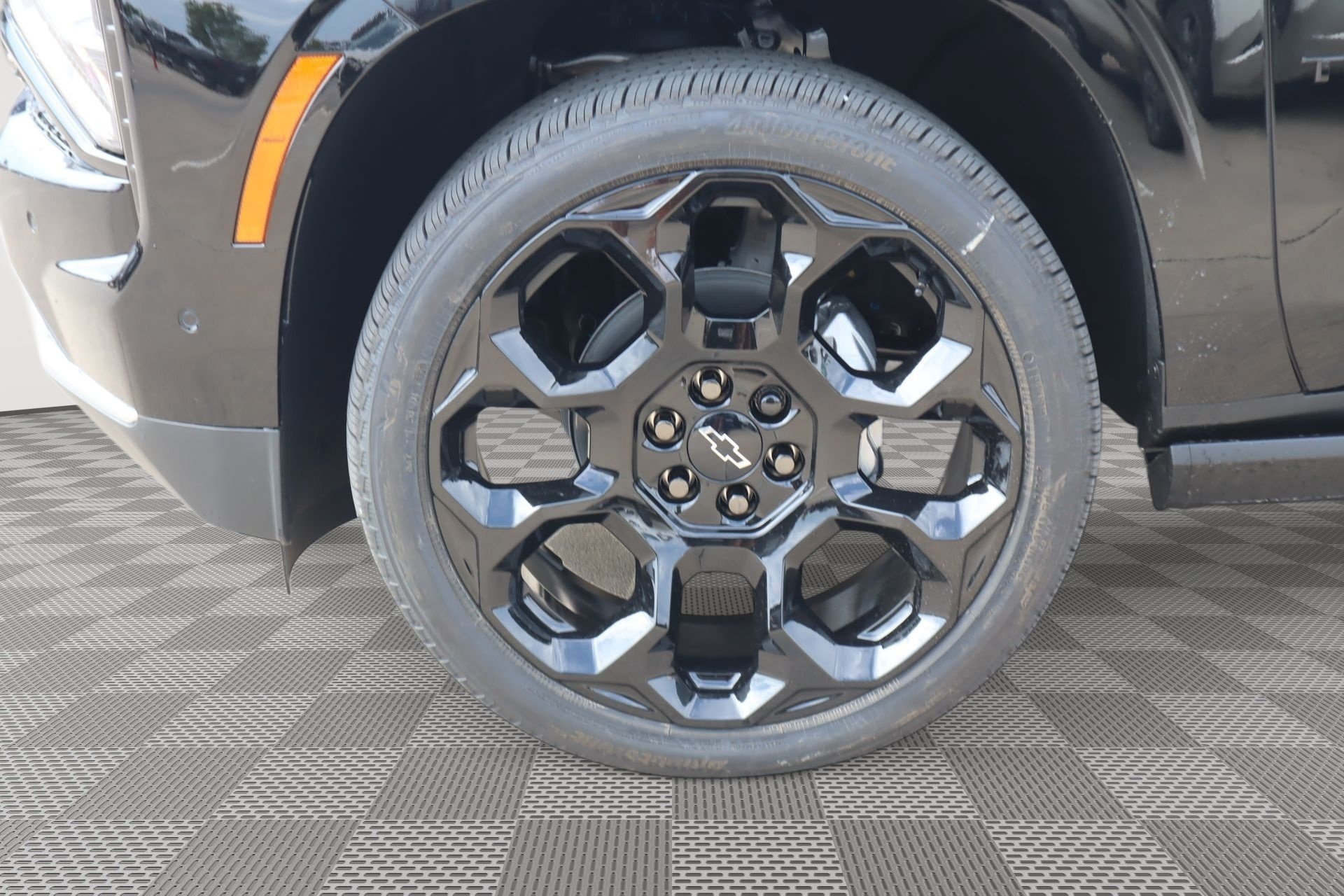 New 2026 Chevrolet Tahoe High Country AWD/4WD image 19