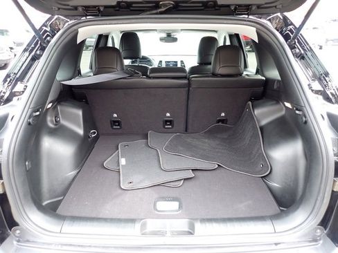 Certified 2022 Jeep Cherokee Latitude Lux image 6