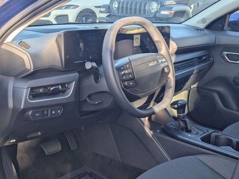 Used 2025 Kia K4 LXS image 13